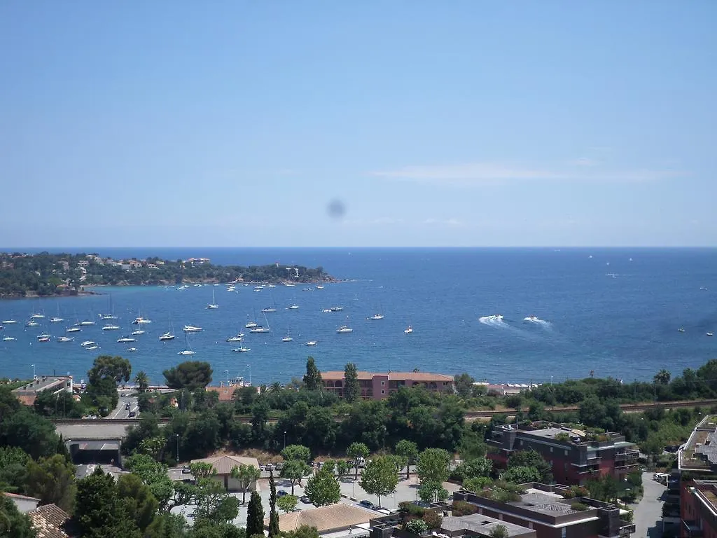 Villa Grand Baie Saint-Raphael  0*, Saint-Raphael (Var) France